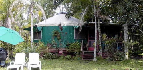 Hawaii Nudist yurt, 